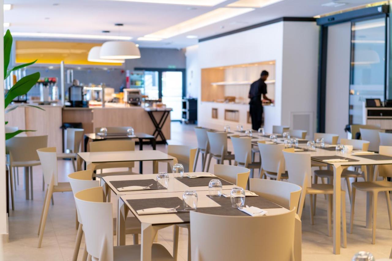 Hotel Alannia Salou Esterno foto